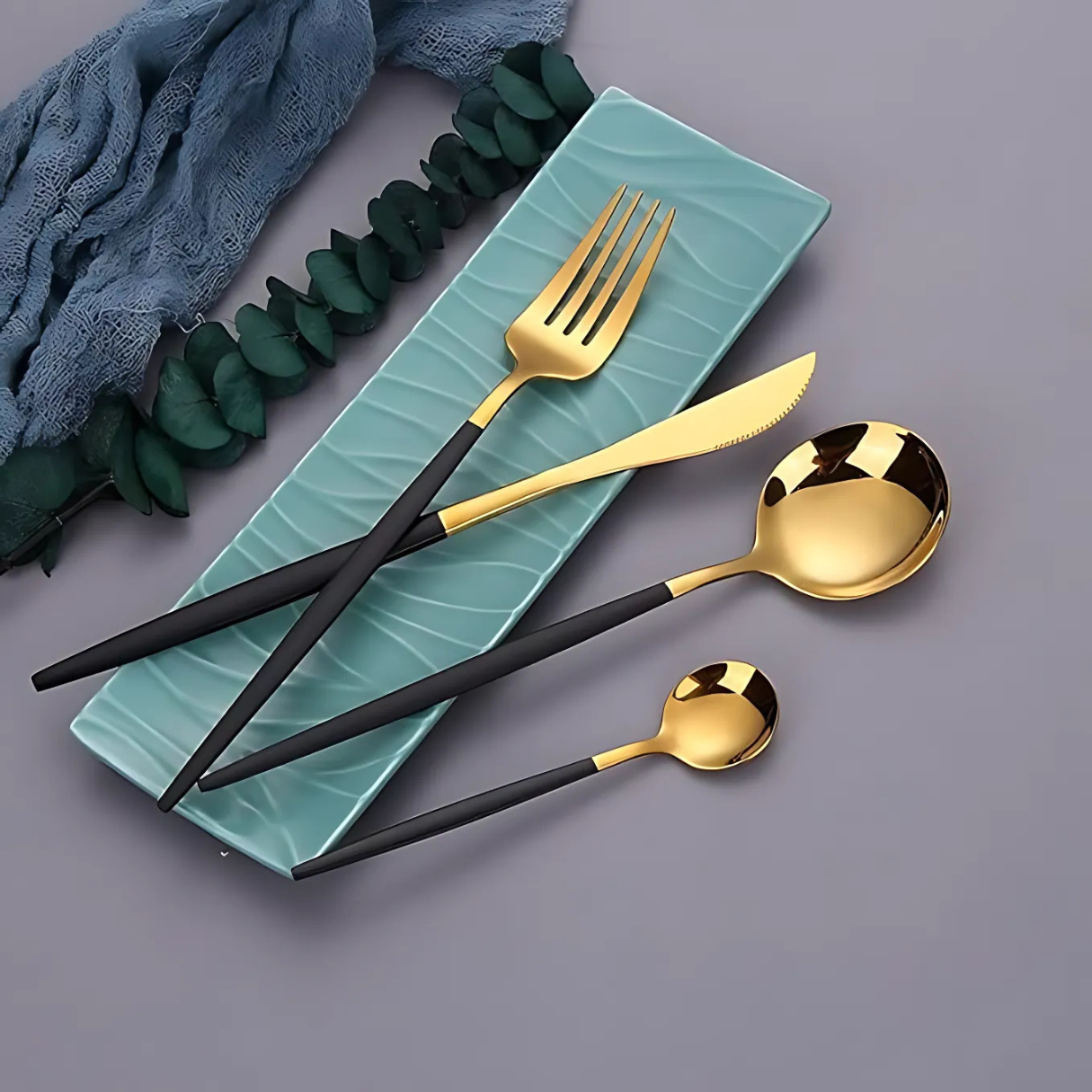 Luxe à Table – Coffret de Couverts Élégance Métallique ( 24 pcs )