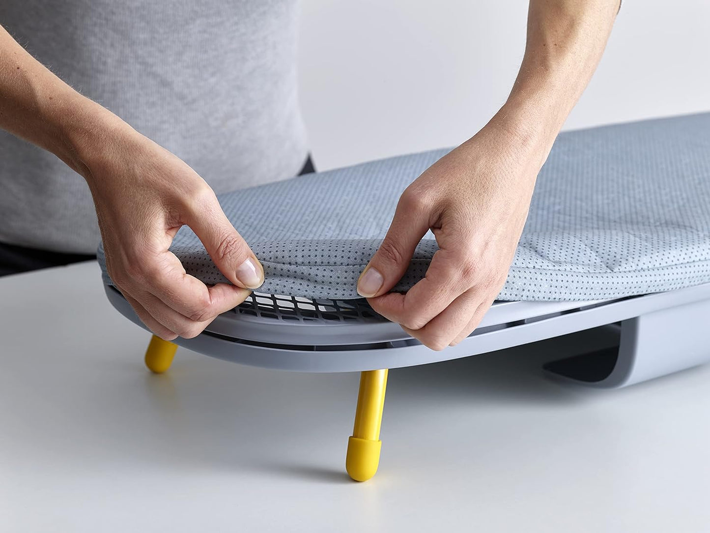 Table à Repasser Pliable – Votre Nouvel Allié Gain de Place