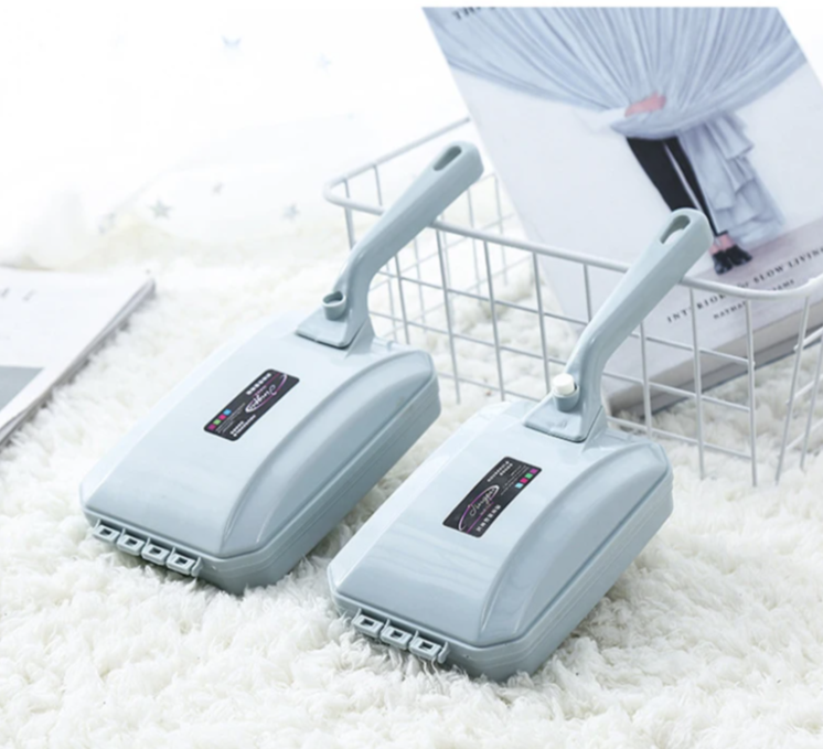 Balayeuse de Tapis avec collecteur de déchets pratique - TurboBroom