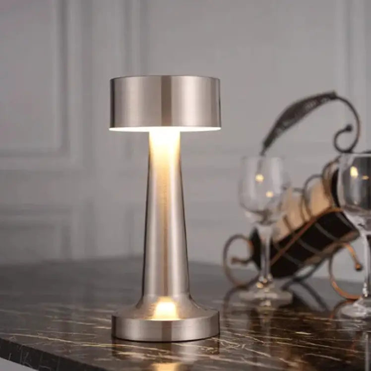 Lampe de Table LED RétroGold Chic - Argent