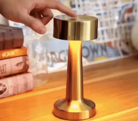 Lampe de Table LED RétroGold Chic