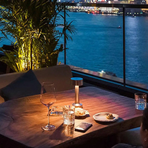 Lampe de Table LED RétroGold Chic